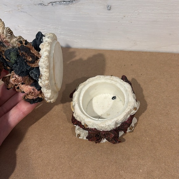 Boyd’s Bear 1995 “The Guardian” Figurine - Picture 6 of 6